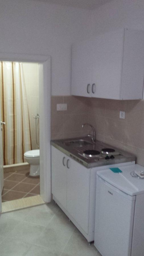 Apartmani Sunce บาร์ ภายนอก รูปภาพ