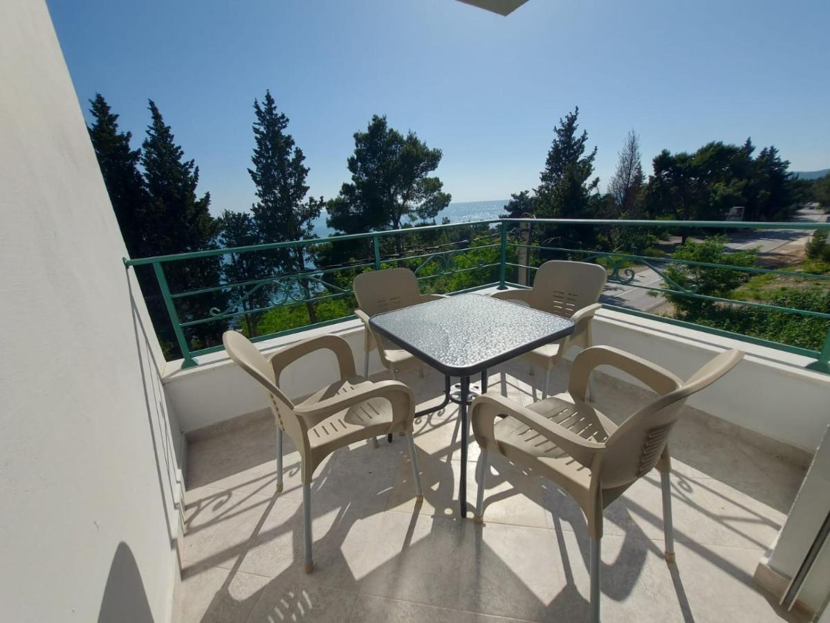 Apartmani Sunce บาร์ ภายนอก รูปภาพ