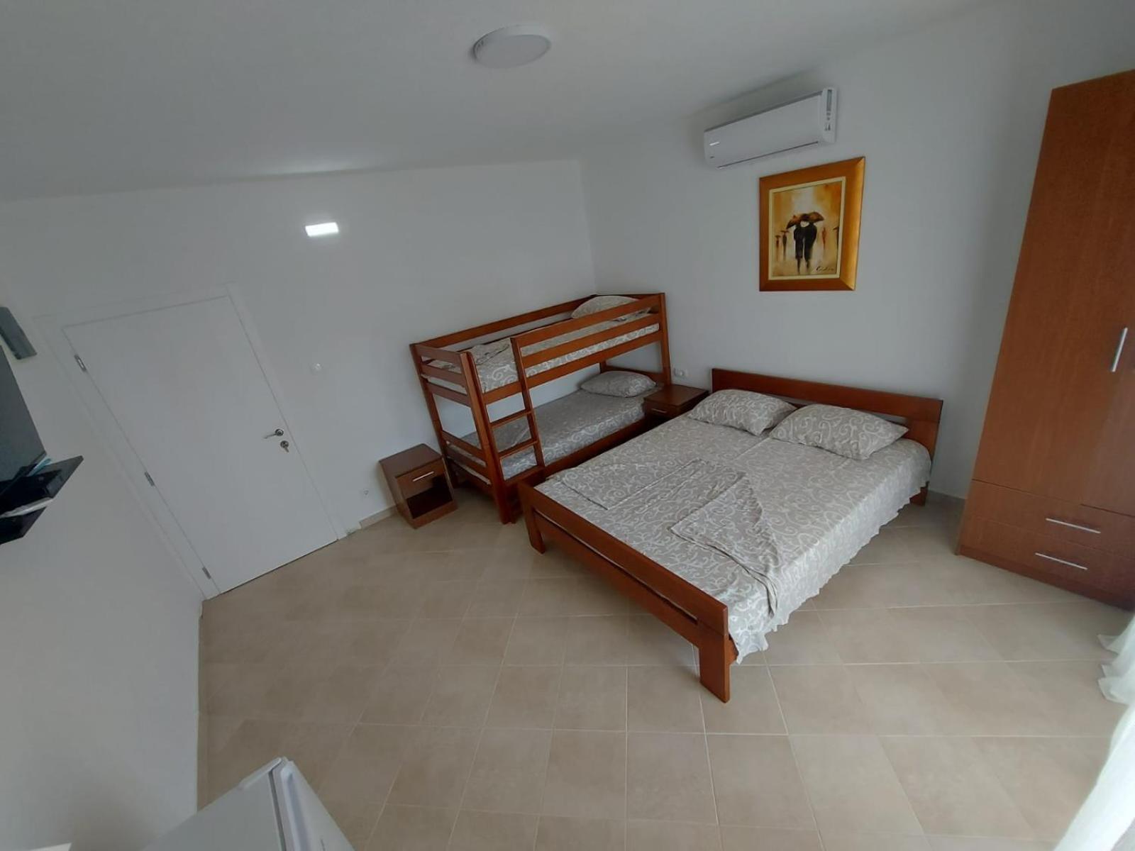 Apartmani Sunce บาร์ ภายนอก รูปภาพ