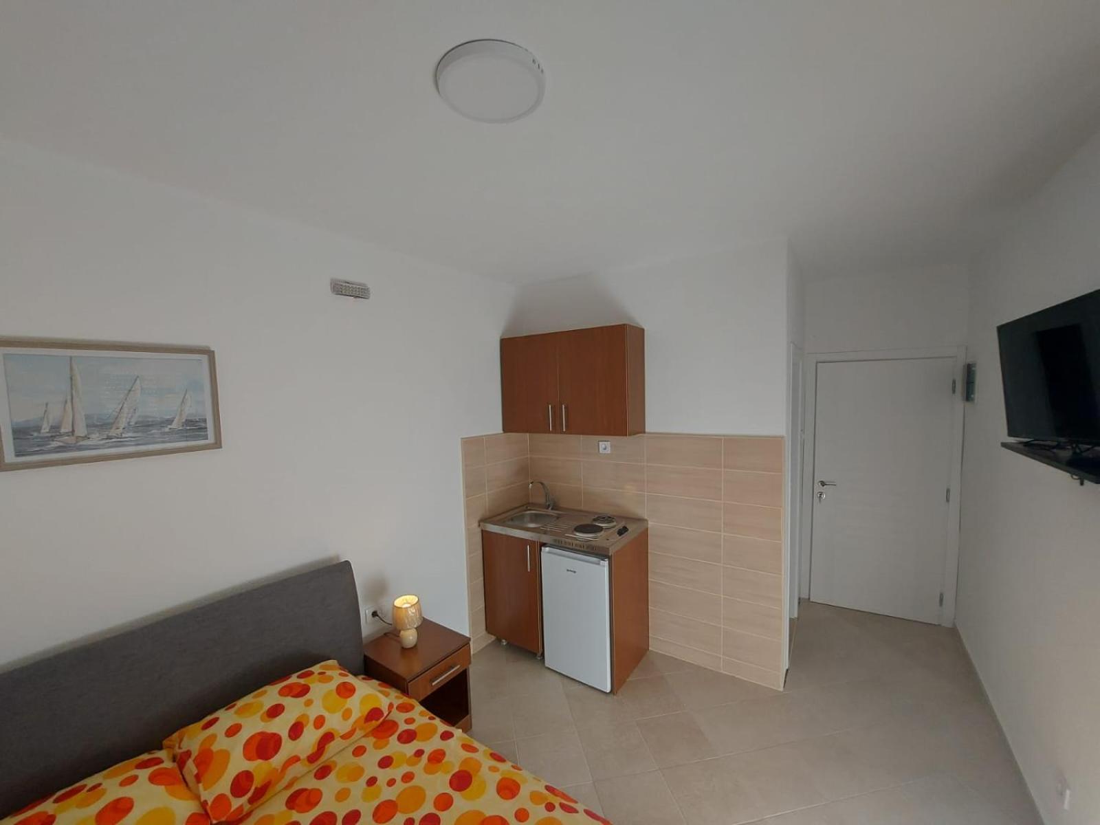 Apartmani Sunce บาร์ ภายนอก รูปภาพ