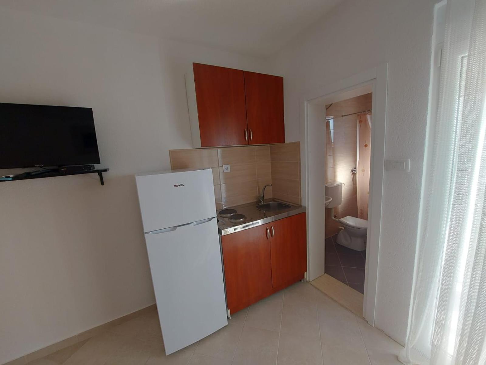 Apartmani Sunce บาร์ ภายนอก รูปภาพ