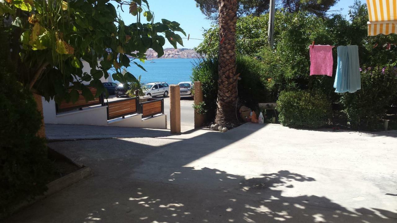 Apartmani Sunce บาร์ ภายนอก รูปภาพ